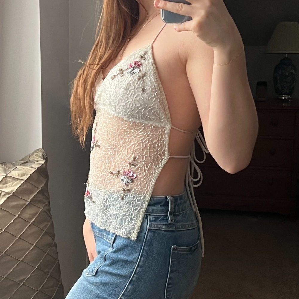 Vintage White Floral Beaded Halter Tie Open Back Top - Picture 3 of 9